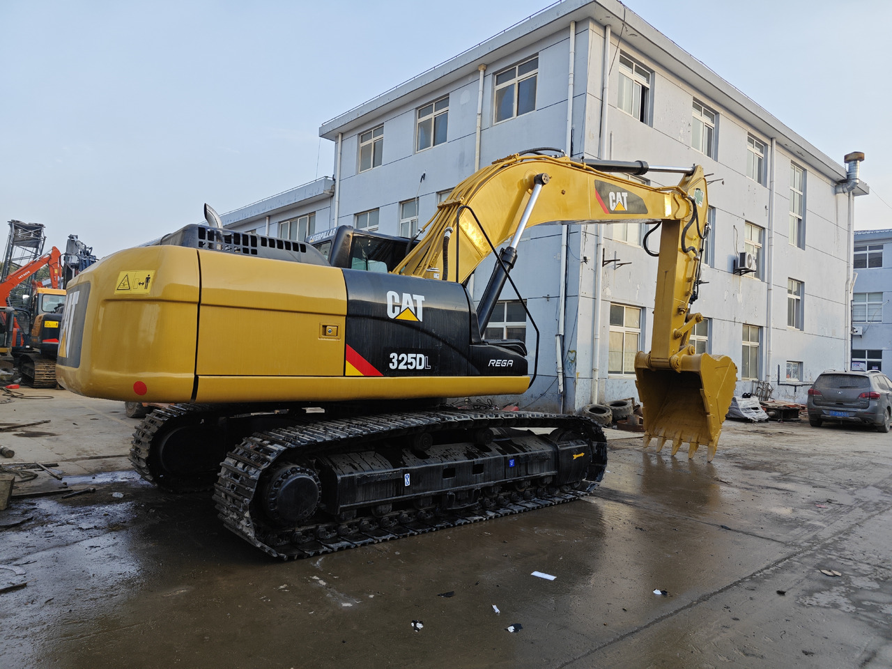 Pelle sur chenille CATERPILLAR 325D used excavator 325C 325: photos 6 Pelle sur chenille CATERPILLAR 325D used excavator 325C 325: photos 6