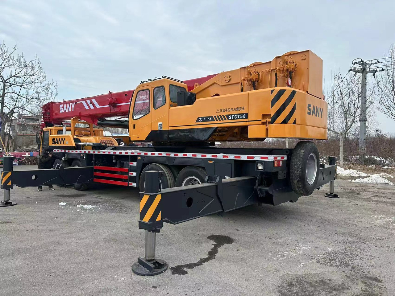 SANY STC750 Used 75ton trcuk crane - Grue mobile: photos 3 SANY STC750 Used 75ton trcuk crane - Grue mobile: photos 3