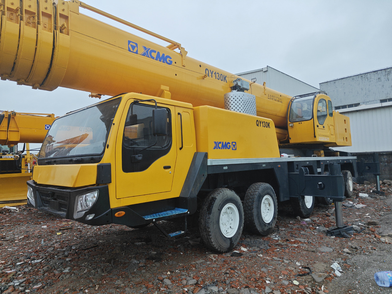 XCMG QY130K QY130K-II used crane 130t - Grue mobile: photos 1 XCMG QY130K QY130K-II used crane 130t - Grue mobile: photos 1