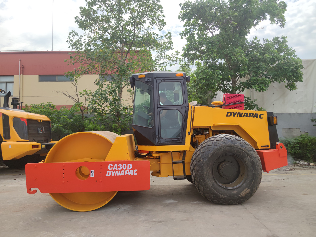Dynapac CA30D - Compacteur à pieds de mouton/ Monocylindre: photos 4 Dynapac CA30D - Compacteur à pieds de mouton/ Monocylindre: photos 4