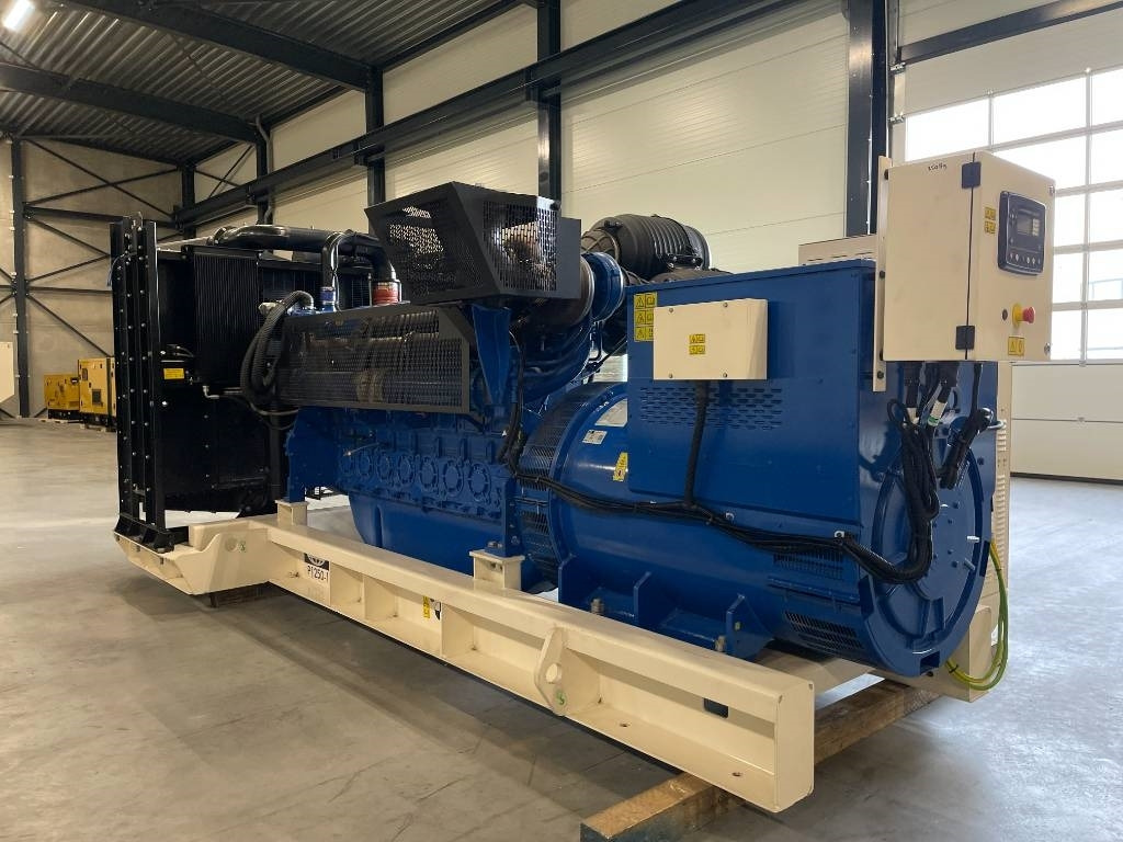 FG Wilson P1250-1 - 1250 kVA Surplus Genset - DPX-25089  - Groupe électrogène: photos 3 FG Wilson P1250-1 - 1250 kVA Surplus Genset - DPX-25089  - Groupe électrogène: photos 3