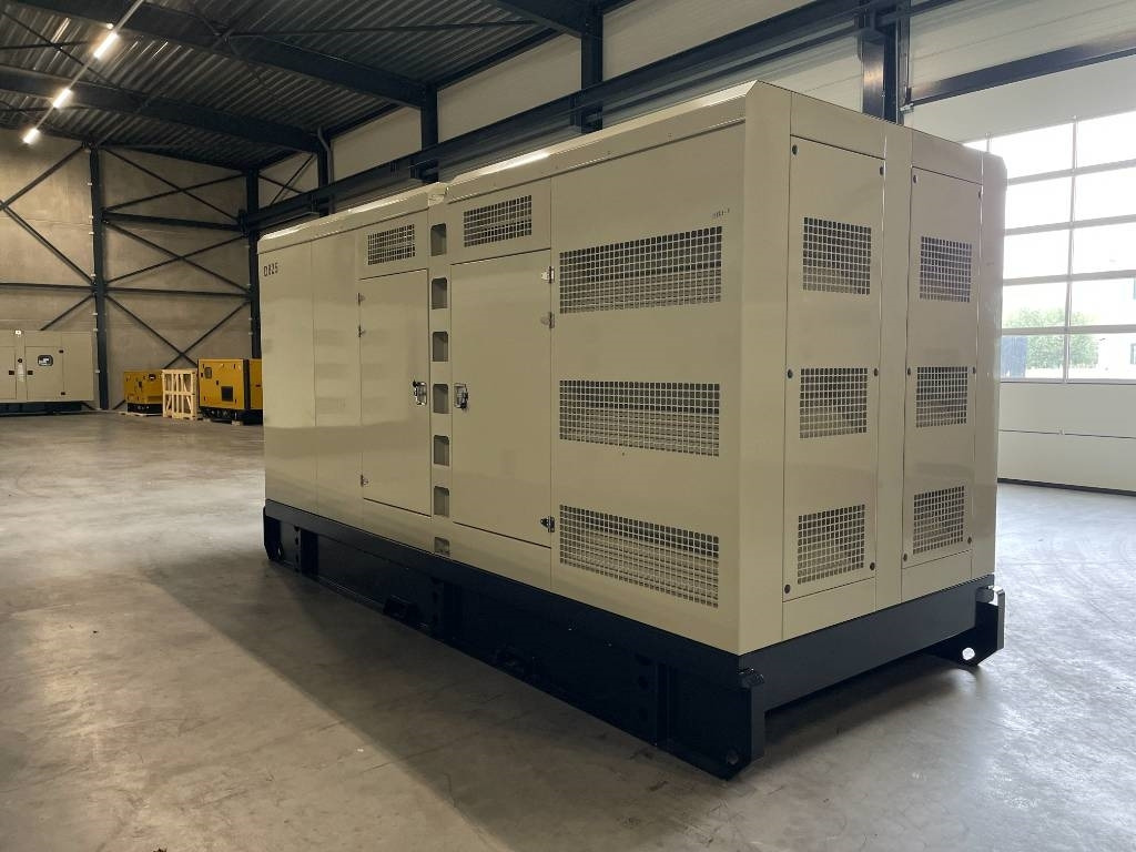 Hyundai DP222LC - 825 kVA Generator - DPX-19858 - Groupe électrogène: photos 3 Hyundai DP222LC - 825 kVA Generator - DPX-19858 - Groupe électrogène: photos 3
