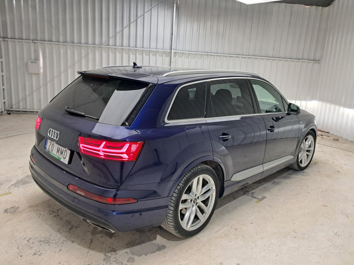 AUDI Q7 SUV - SUV: photos 3 AUDI Q7 SUV - SUV: photos 3