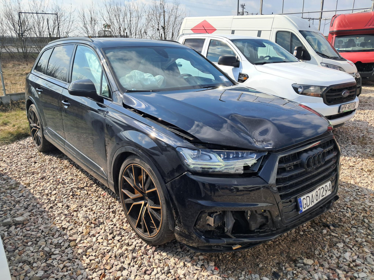 AUDI SQ7 SUV - SUV: photos 1 AUDI SQ7 SUV - SUV: photos 1