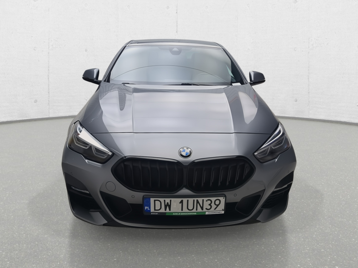 BMW 218 I SEDAN - Berline: photos 3 BMW 218 I SEDAN - Berline: photos 3