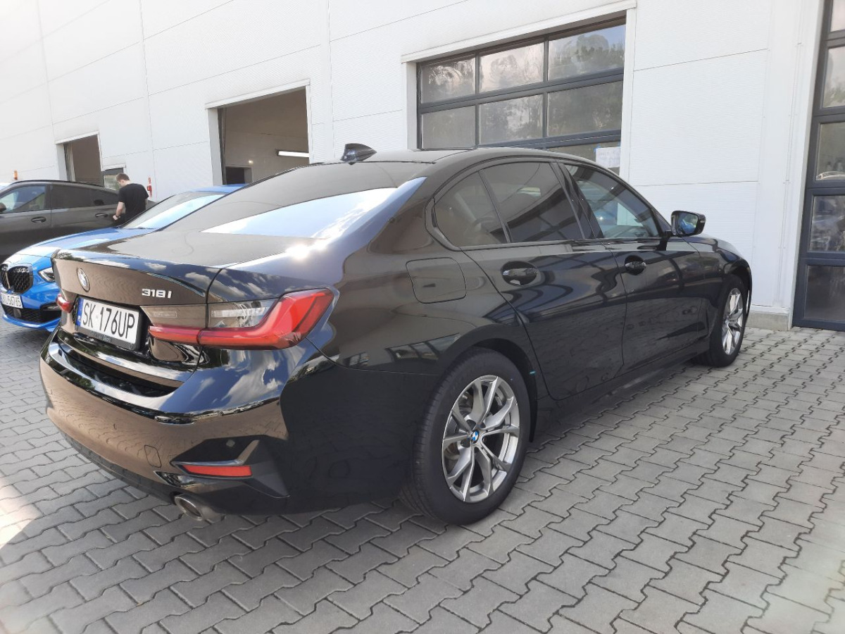BMW 318 I SPORT LINE SEDAN - Berline: photos 3 BMW 318 I SPORT LINE SEDAN - Berline: photos 3