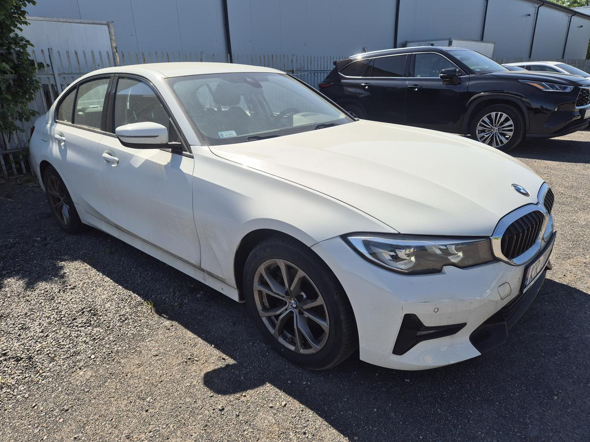 BMW 318 I SPORT LINE SEDAN - Berline: photos 1 BMW 318 I SPORT LINE SEDAN - Berline: photos 1
