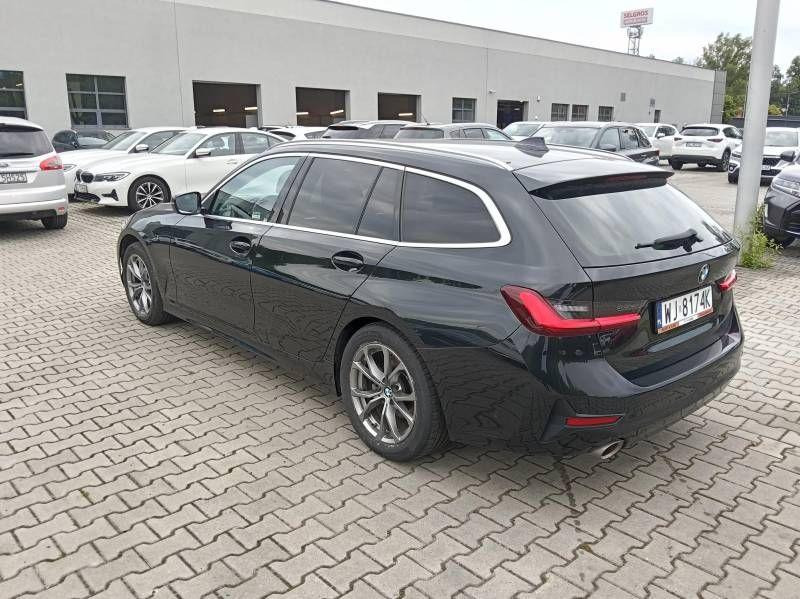 BMW 318I KOMBI - Voiture: photos 4 BMW 318I KOMBI - Voiture: photos 4