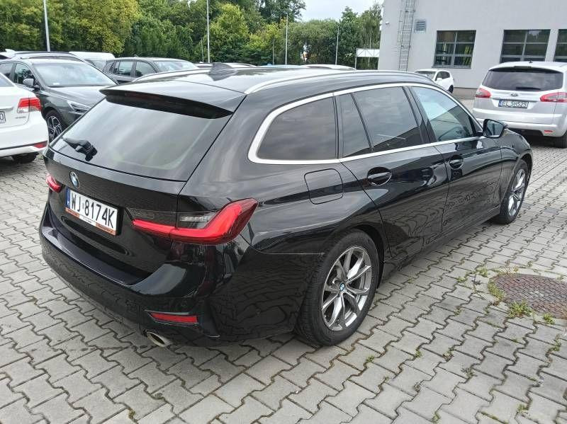 BMW 318I KOMBI - Voiture: photos 3 BMW 318I KOMBI - Voiture: photos 3