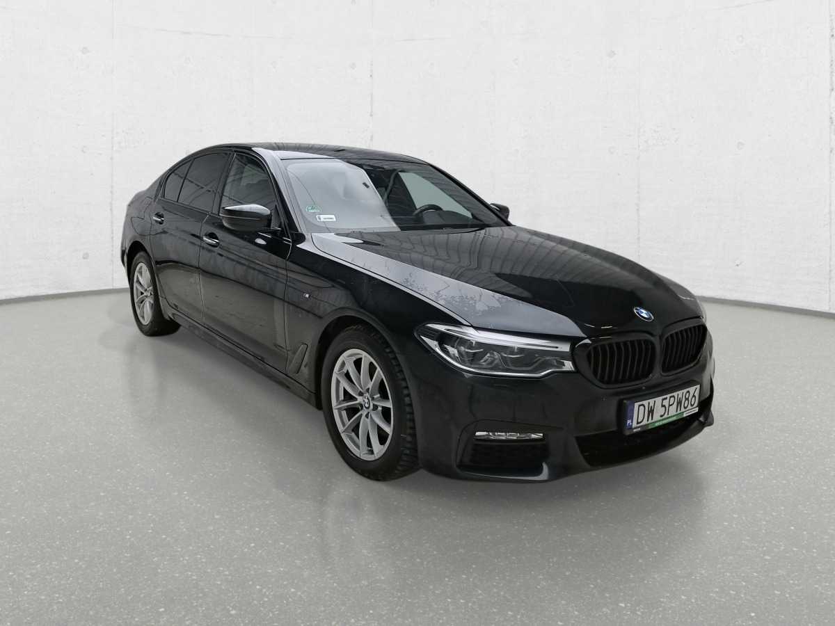 BMW 520D XDRIVE SEDAN - Voiture: photos 2 BMW 520D XDRIVE SEDAN - Voiture: photos 2
