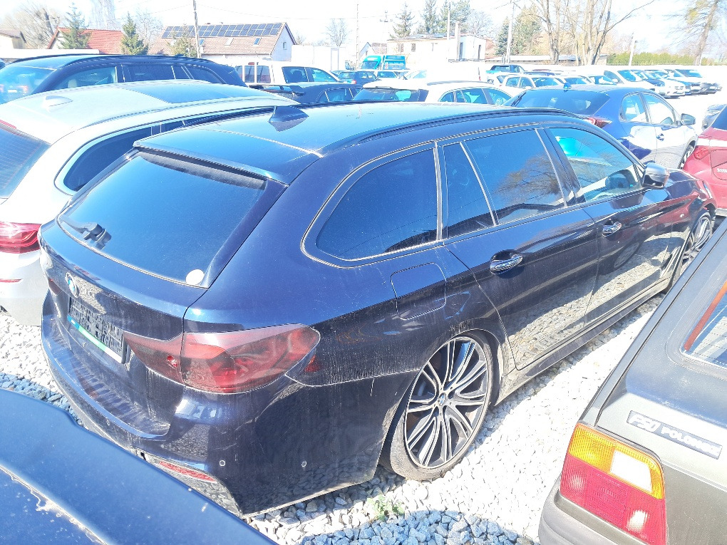 BMW M550D XDRIVE KOMBI - Voiture: photos 3 BMW M550D XDRIVE KOMBI - Voiture: photos 3