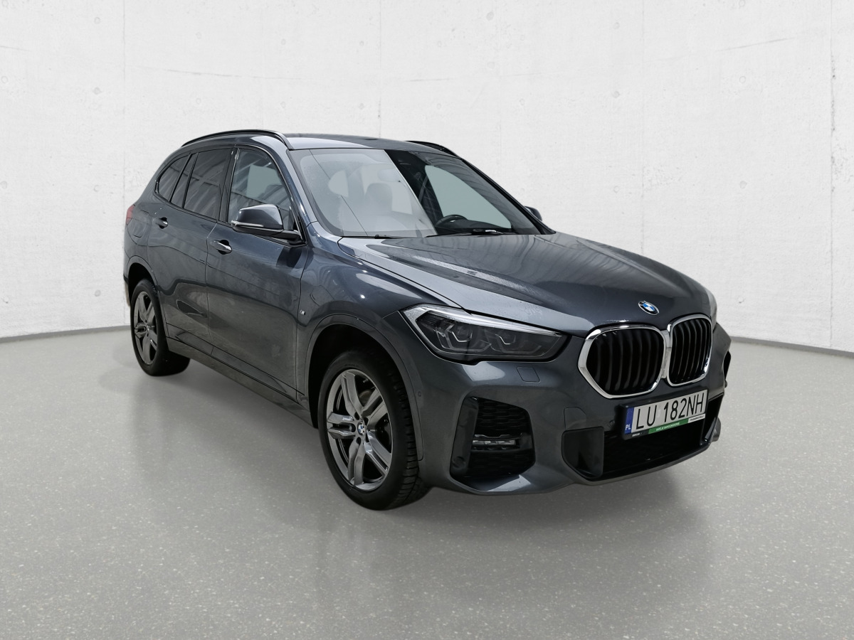 BMW X1 SDRIVE18I SUV - SUV: photos 1 BMW X1 SDRIVE18I SUV - SUV: photos 1