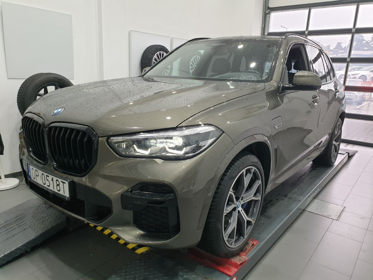 BMW X5 xDrive45e aut SUV - SUV: photos 2 BMW X5 xDrive45e aut SUV - SUV: photos 2