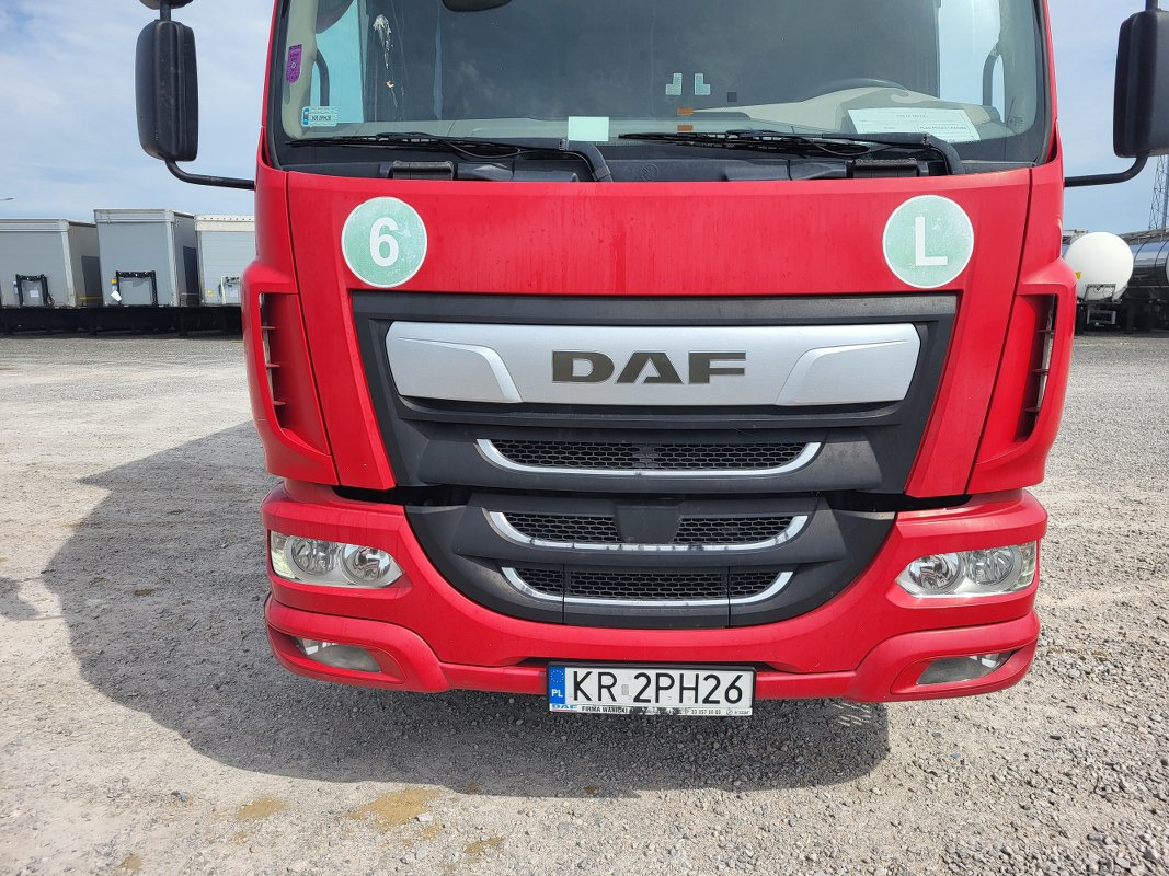 DAF LF SOLÓWKA - Camion à rideaux coulissants: photos 3 DAF LF SOLÓWKA - Camion à rideaux coulissants: photos 3