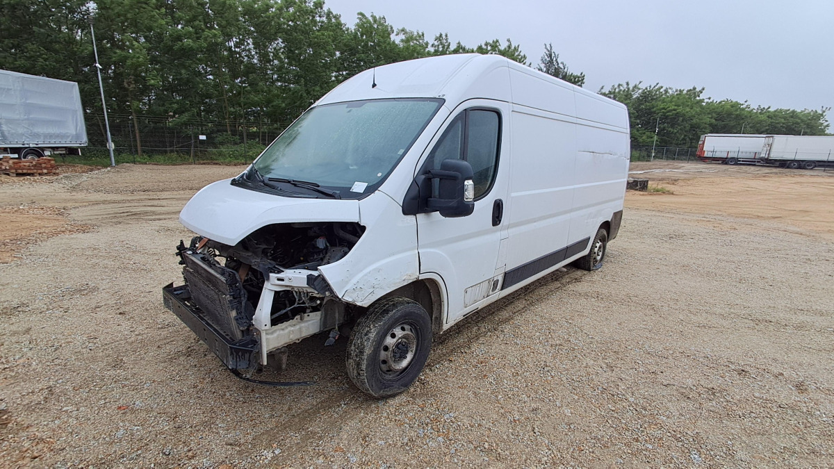 FIAT DUCATO FURGON BLASZAK - Fourgon utilitaire: photos 2 FIAT DUCATO FURGON BLASZAK - Fourgon utilitaire: photos 2