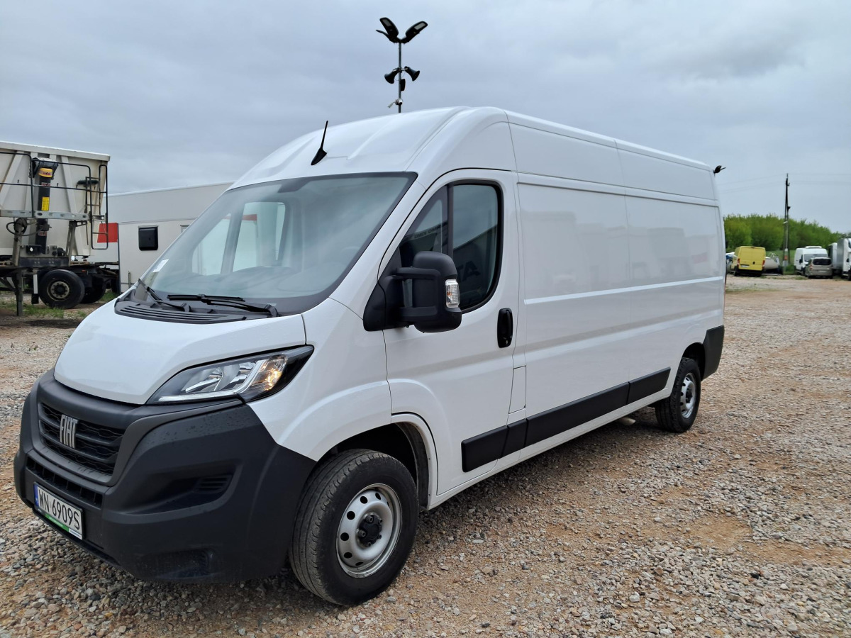FIAT DUCATO FURGON BLASZAK - Fourgon utilitaire: photos 2 FIAT DUCATO FURGON BLASZAK - Fourgon utilitaire: photos 2
