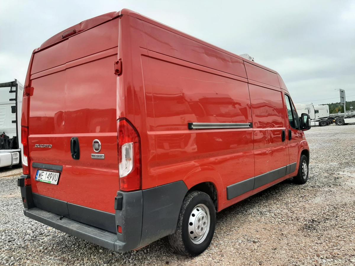 FIAT DUCATO FURGON BLASZAK - Fourgon utilitaire: photos 4 FIAT DUCATO FURGON BLASZAK - Fourgon utilitaire: photos 4