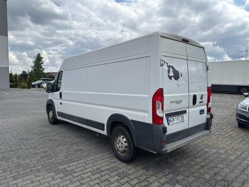 FIAT DUCATO FURGON BLASZAK - Fourgon utilitaire: photos 4 FIAT DUCATO FURGON BLASZAK - Fourgon utilitaire: photos 4