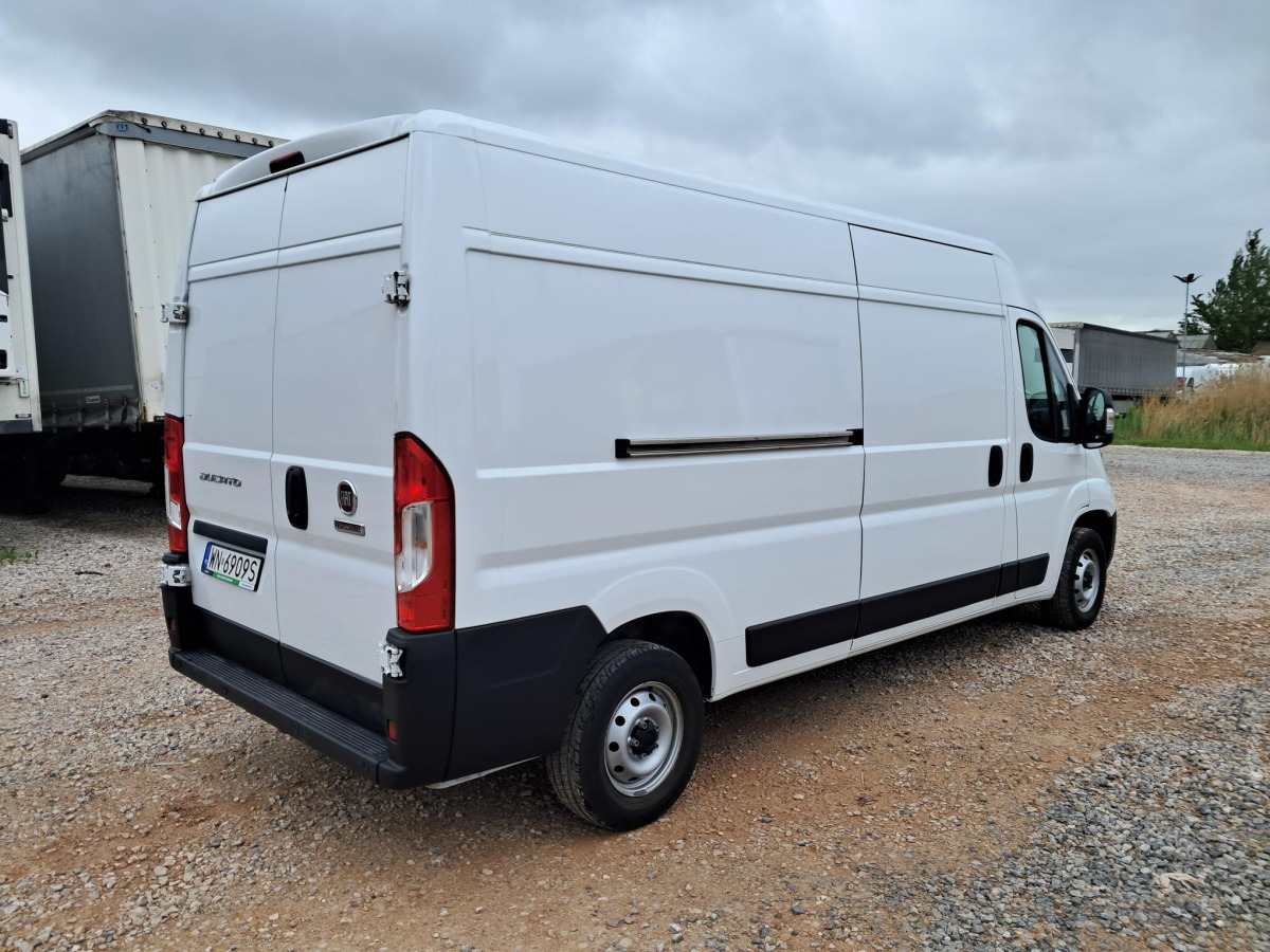 FIAT DUCATO FURGON BLASZAK - Fourgon utilitaire: photos 4 FIAT DUCATO FURGON BLASZAK - Fourgon utilitaire: photos 4