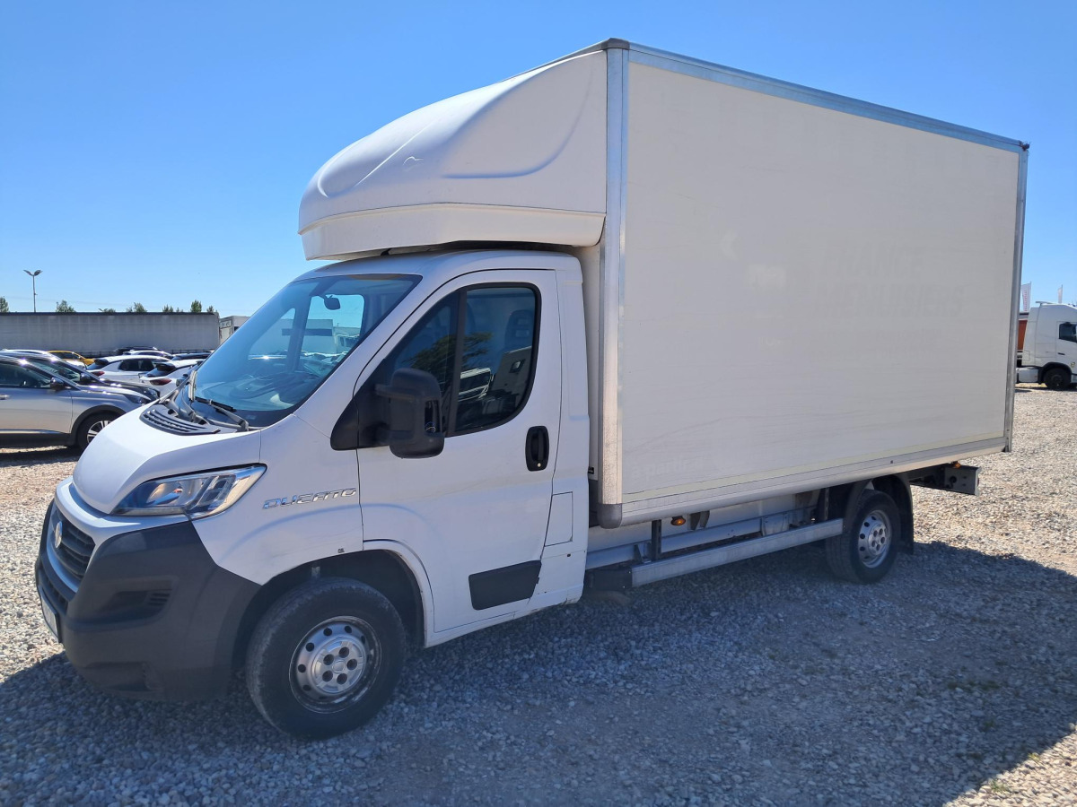 FIAT DUCATO PLANDEKA Z WINDĄ - Utilitaire plateau baché: photos 2 FIAT DUCATO PLANDEKA Z WINDĄ - Utilitaire plateau baché: photos 2