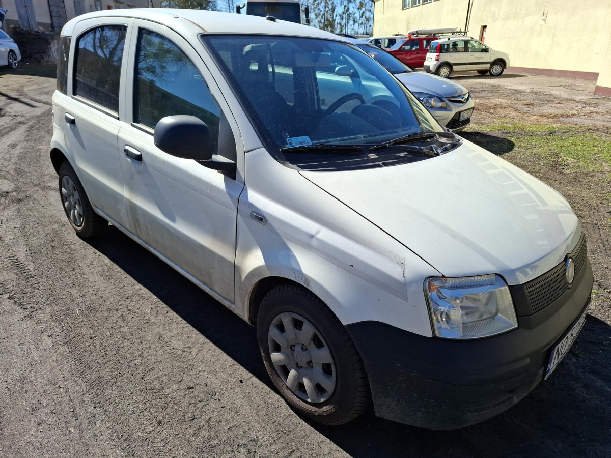 FIAT PANDA VAN - Voiture: photos 1 FIAT PANDA VAN - Voiture: photos 1