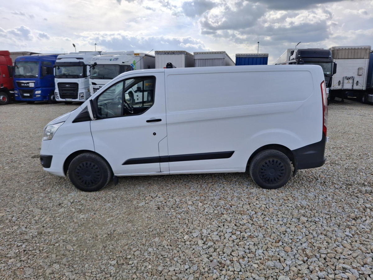 FORD TRANSIT CUSTOM FURGON BLASZAK - Fourgon utilitaire: photos 4 FORD TRANSIT CUSTOM FURGON BLASZAK - Fourgon utilitaire: photos 4