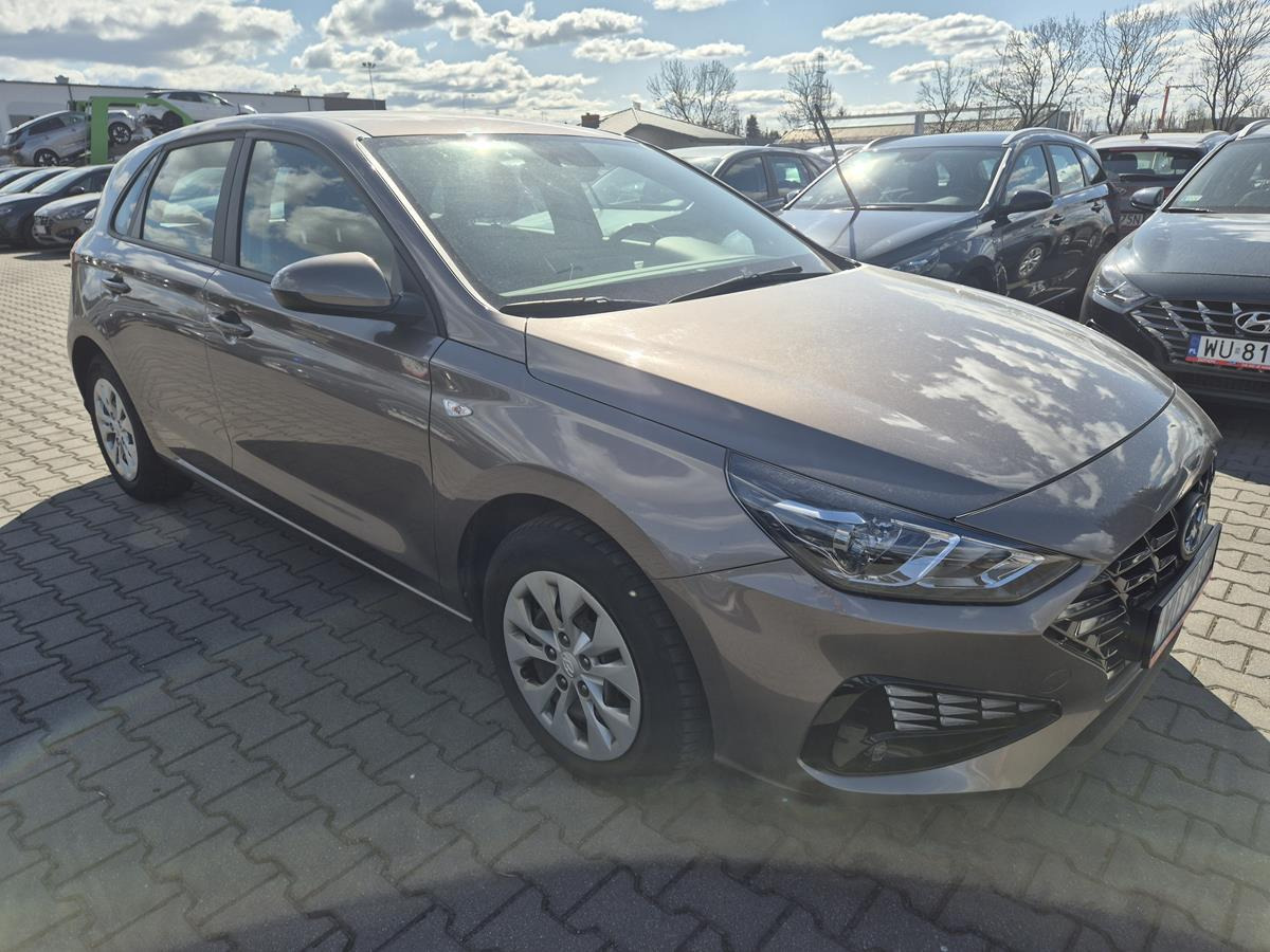 HYUNDAI I30 HATCHBACK - Voiture à hayon: photos 1 HYUNDAI I30 HATCHBACK - Voiture à hayon: photos 1