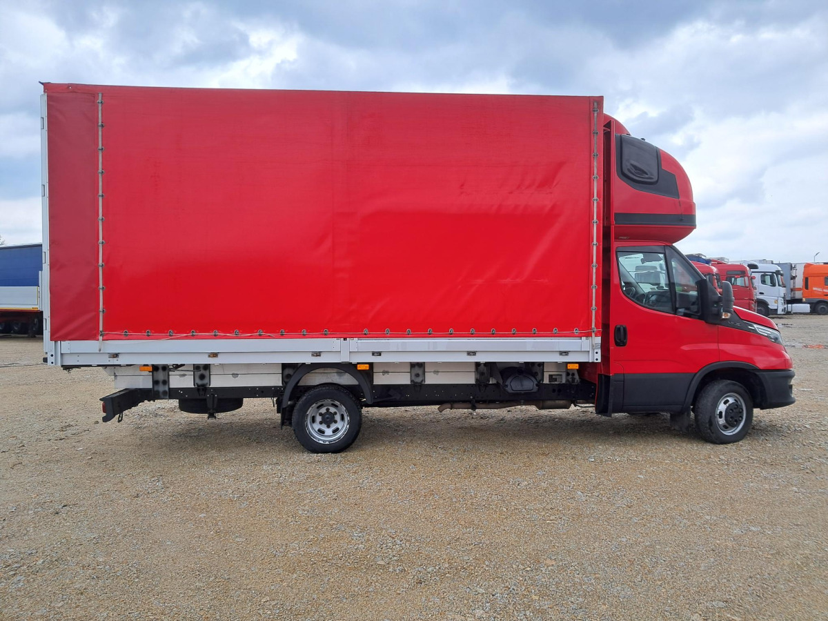 IVECO 50C18 PLANDEKA - Utilitaire plateau baché: photos 5 IVECO 50C18 PLANDEKA - Utilitaire plateau baché: photos 5