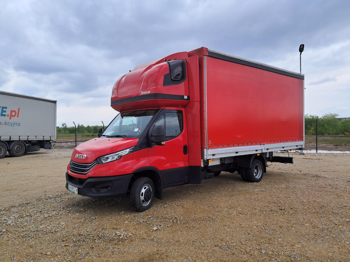 IVECO 50C18 PLANDEKA - Utilitaire plateau baché: photos 3 IVECO 50C18 PLANDEKA - Utilitaire plateau baché: photos 3