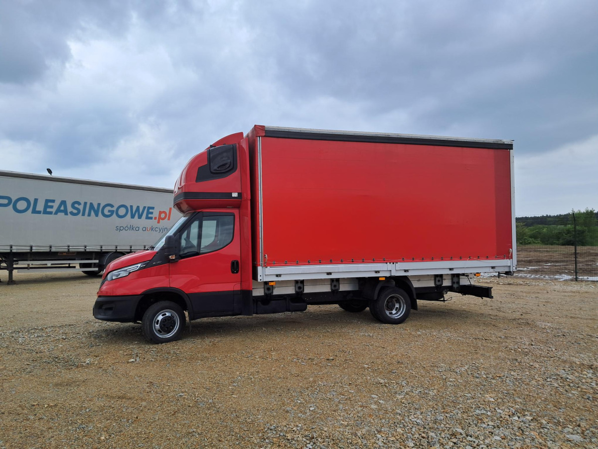 IVECO 50C18 PLANDEKA - Utilitaire plateau baché: photos 4 IVECO 50C18 PLANDEKA - Utilitaire plateau baché: photos 4