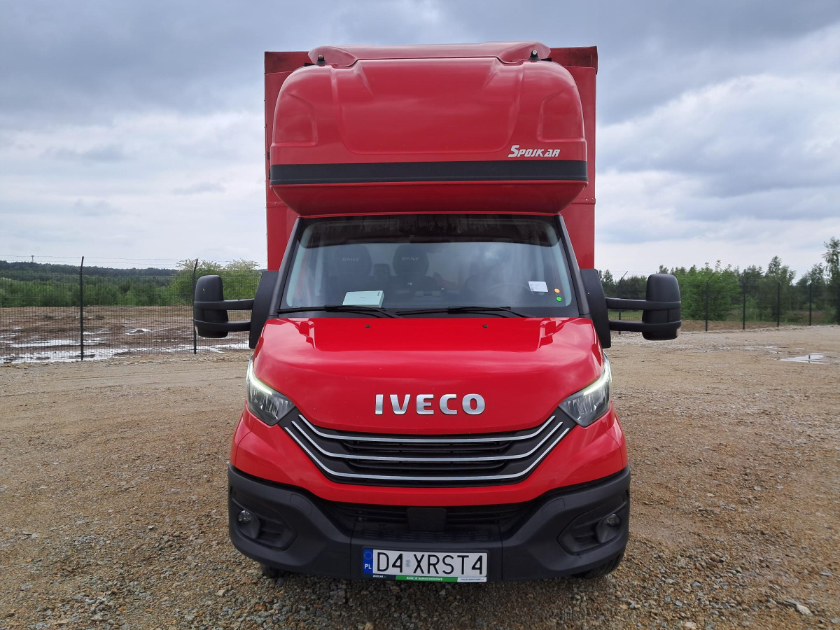 IVECO 50C18 PLANDEKA - Utilitaire plateau baché: photos 2 IVECO 50C18 PLANDEKA - Utilitaire plateau baché: photos 2
