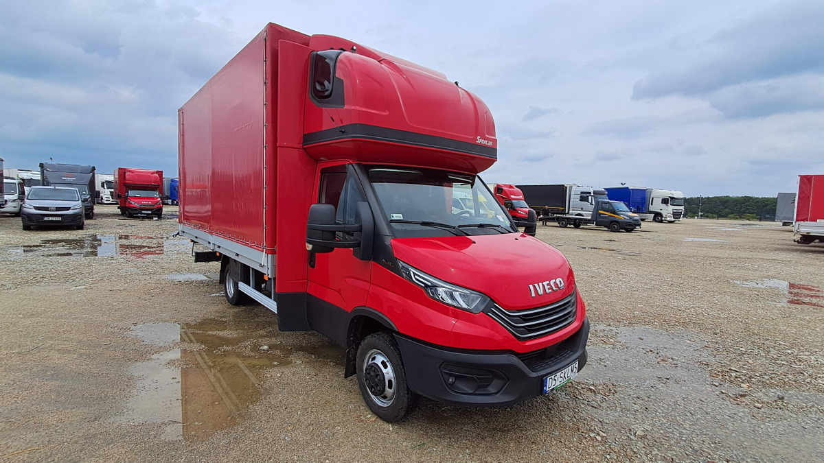 IVECO 50C18 PLANDEKA - Utilitaire plateau baché: photos 1 IVECO 50C18 PLANDEKA - Utilitaire plateau baché: photos 1