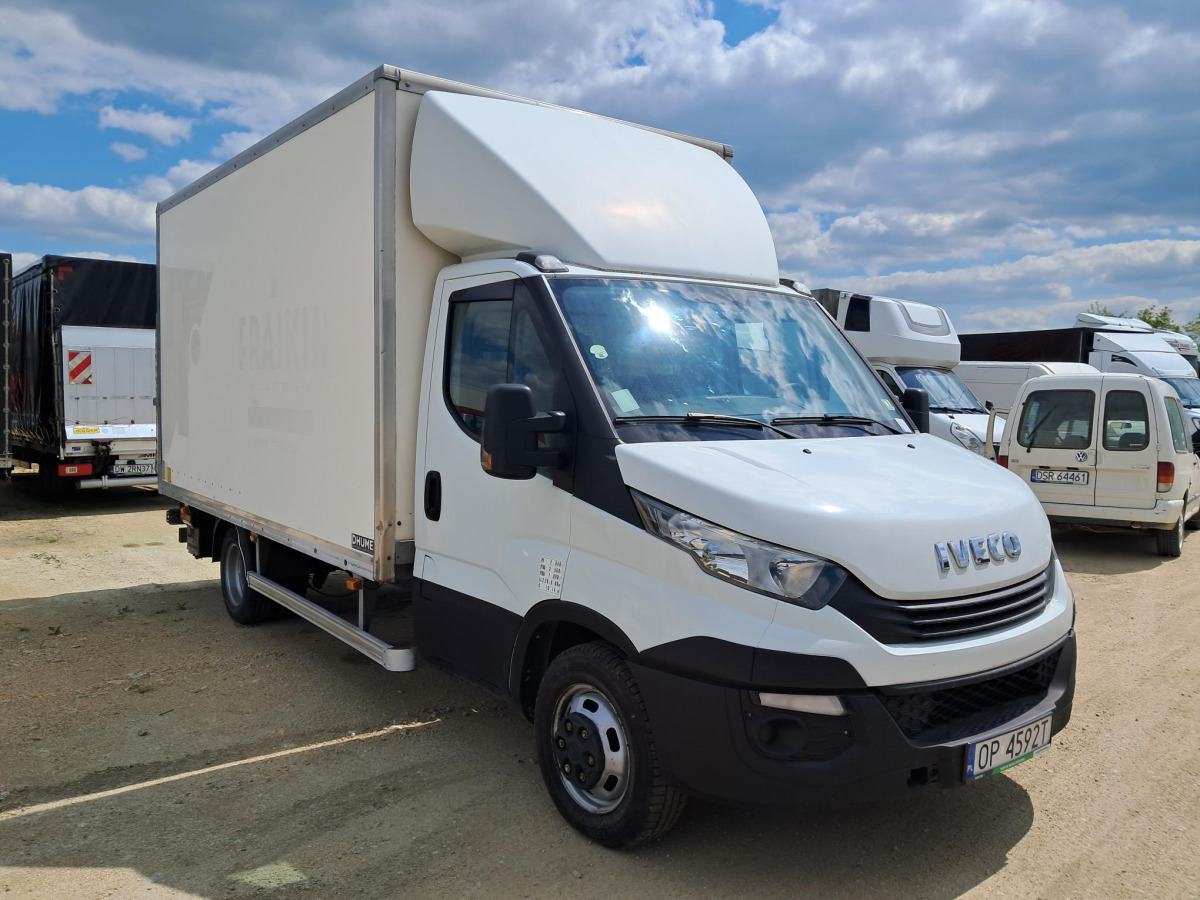 IVECO DAILY KONTENER Z WINDĄ - Fourgon grand volume: photos 1 IVECO DAILY KONTENER Z WINDĄ - Fourgon grand volume: photos 1