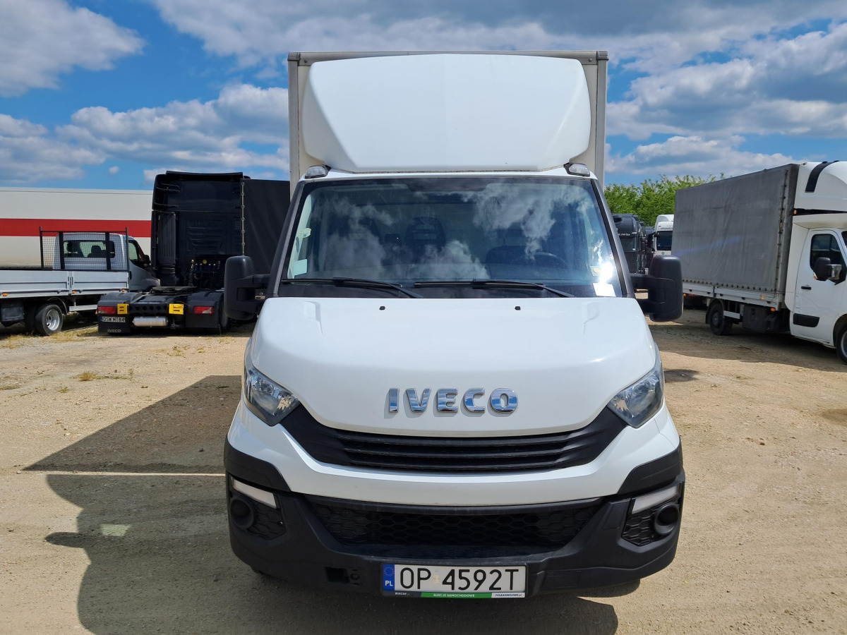 IVECO DAILY KONTENER Z WINDĄ - Fourgon grand volume: photos 3 IVECO DAILY KONTENER Z WINDĄ - Fourgon grand volume: photos 3