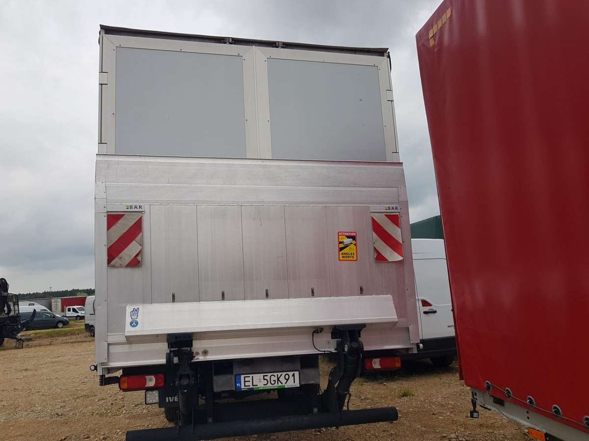 IVECO DAILY PLANDEKA Z WINDĄ - Utilitaire plateau baché: photos 5 IVECO DAILY PLANDEKA Z WINDĄ - Utilitaire plateau baché: photos 5