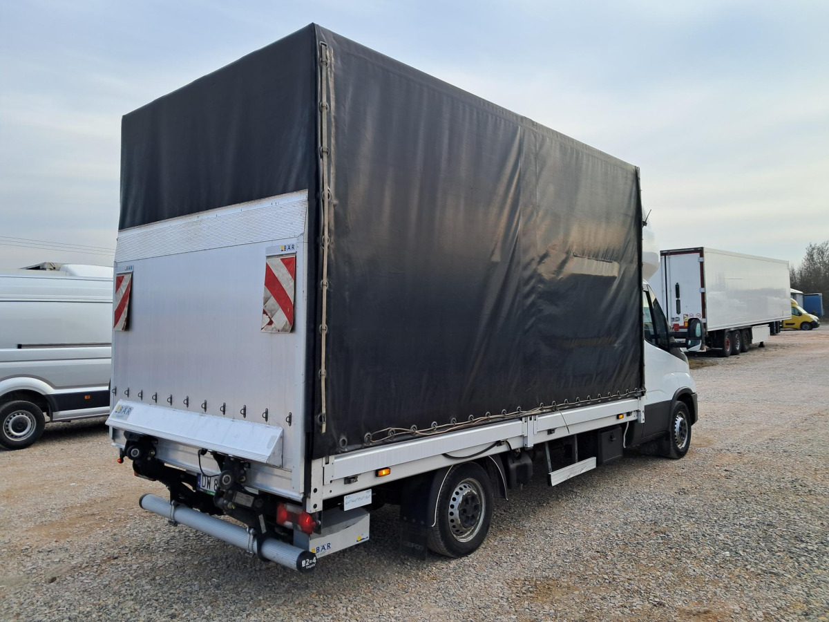 IVECO PLANDEKA Z WINDĄ - Utilitaire plateau baché: photos 5 IVECO PLANDEKA Z WINDĄ - Utilitaire plateau baché: photos 5