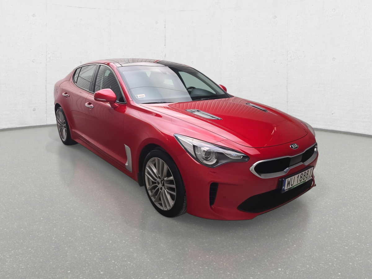 KIA STINGER LIFTBACK - Voiture: photos 1 KIA STINGER LIFTBACK - Voiture: photos 1