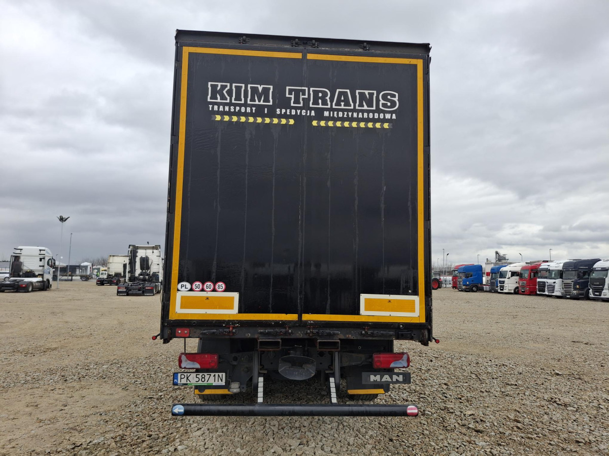 MAN TGX SOLÓWKA - Camion à rideaux coulissants: photos 4 MAN TGX SOLÓWKA - Camion à rideaux coulissants: photos 4