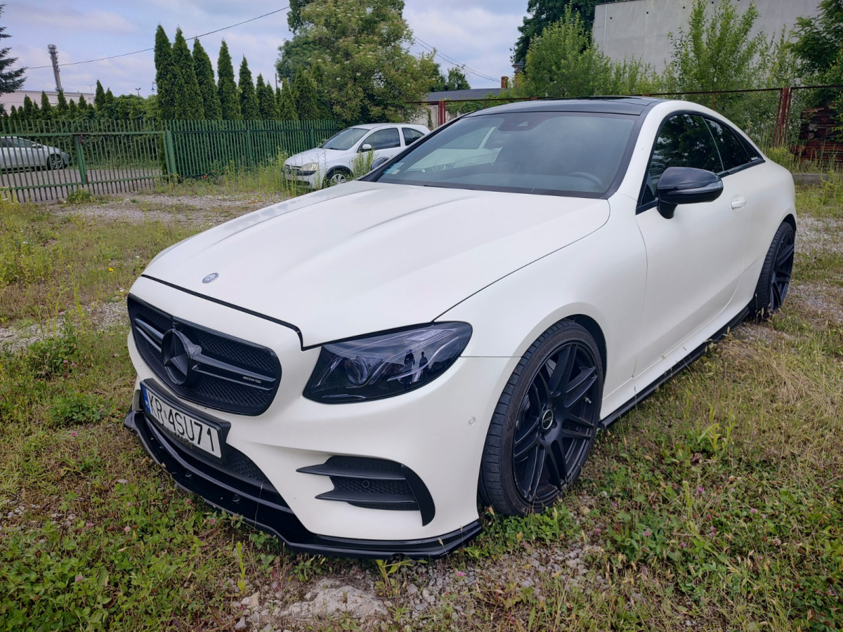MERCEDES BENZ E KLASA COUPE - Voiture: photos 3 MERCEDES BENZ E KLASA COUPE - Voiture: photos 3