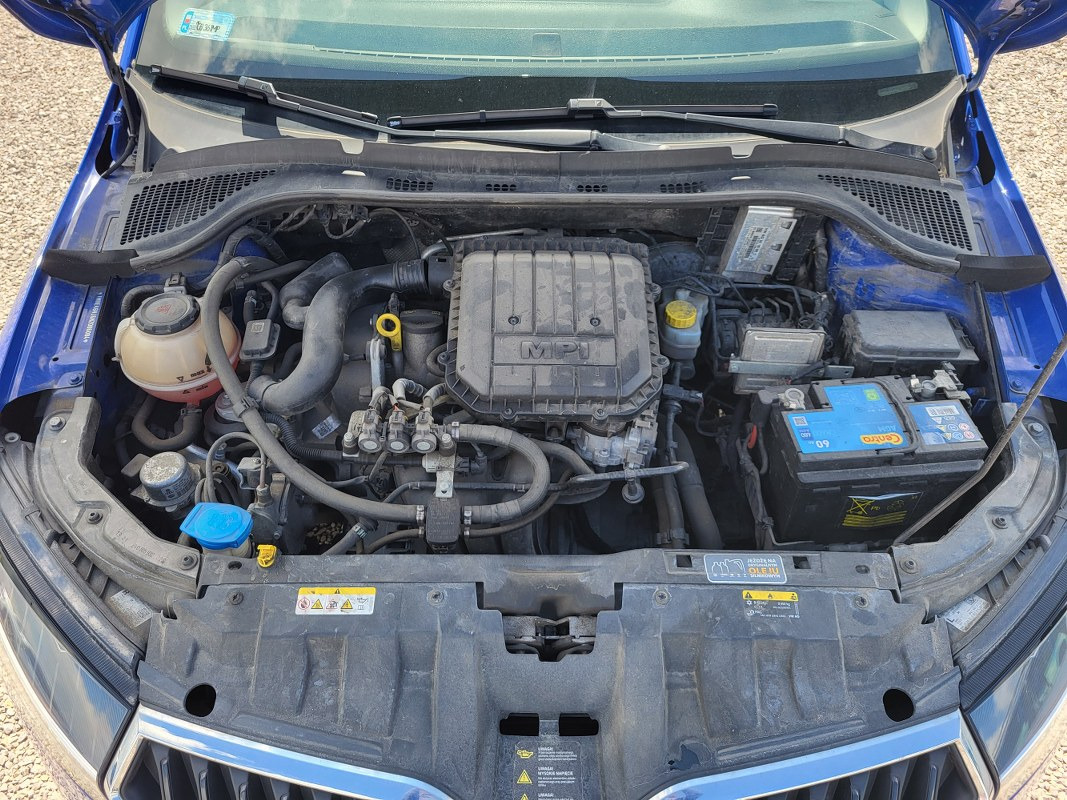 Voiture à hayon SKODA FABIA HATCHBACK: photos 19