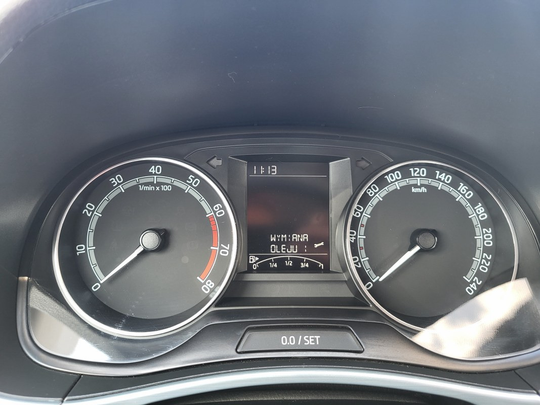 Voiture à hayon SKODA FABIA HATCHBACK: photos 15