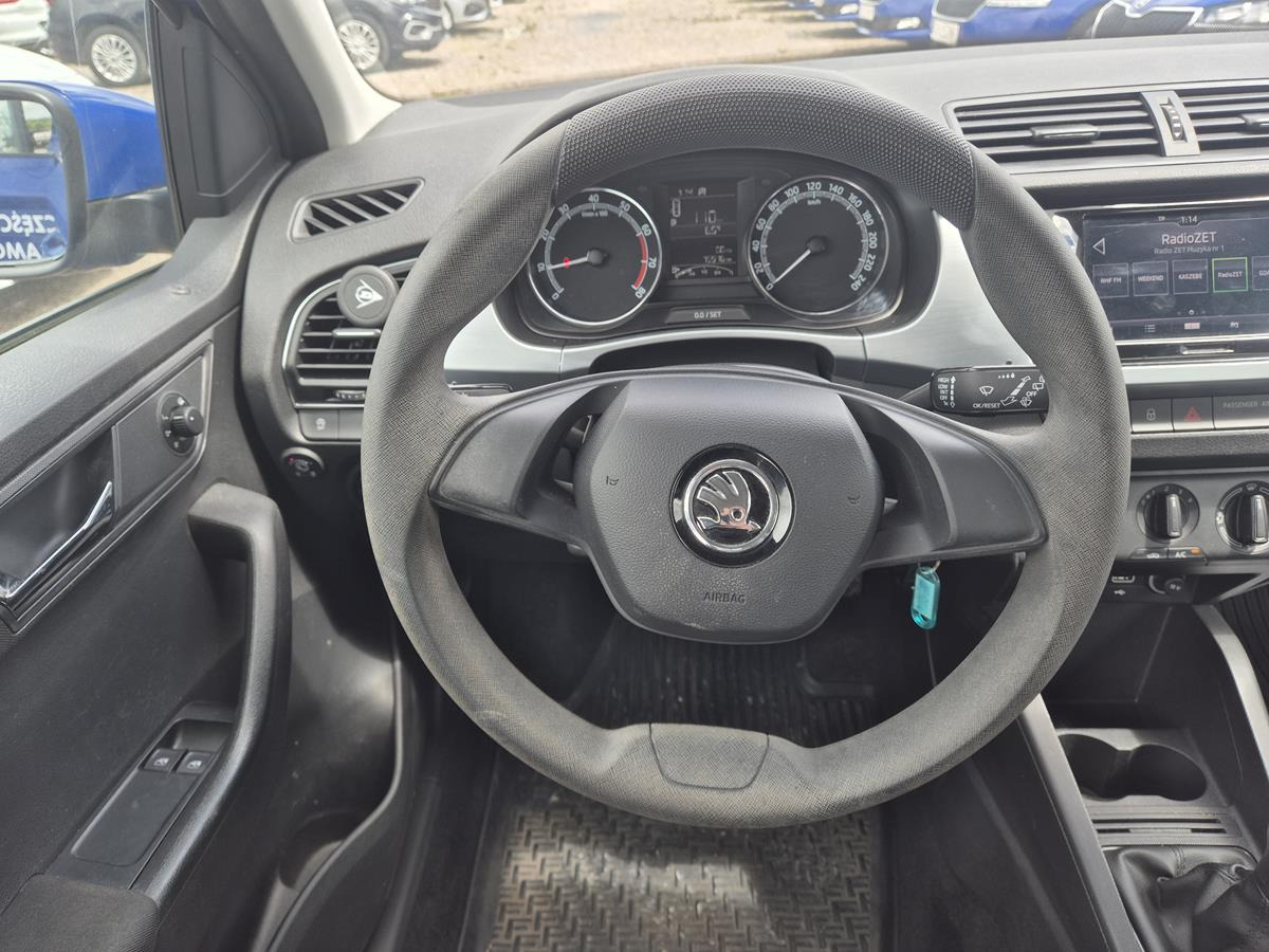 Voiture à hayon SKODA FABIA HATCHBACK: photos 13