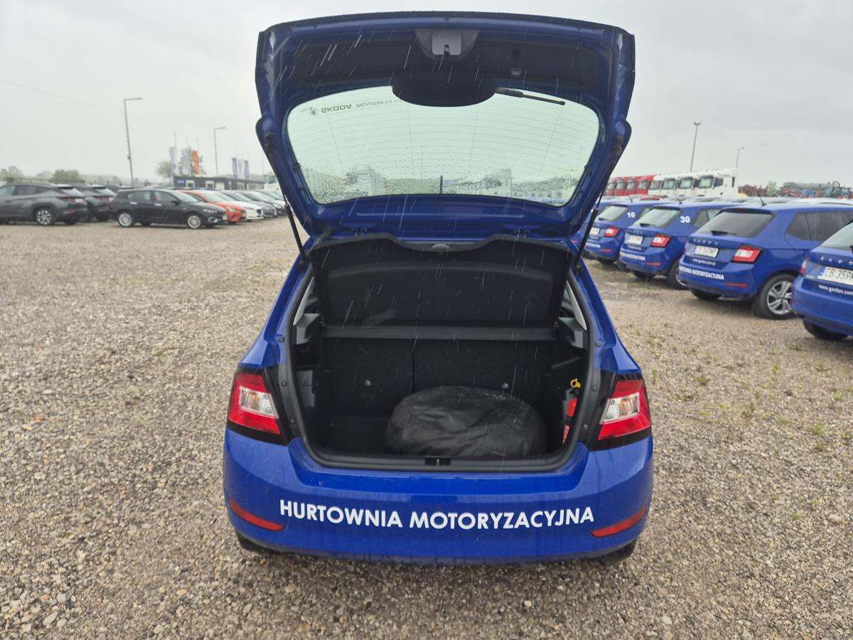 Voiture à hayon SKODA FABIA HATCHBACK: photos 7