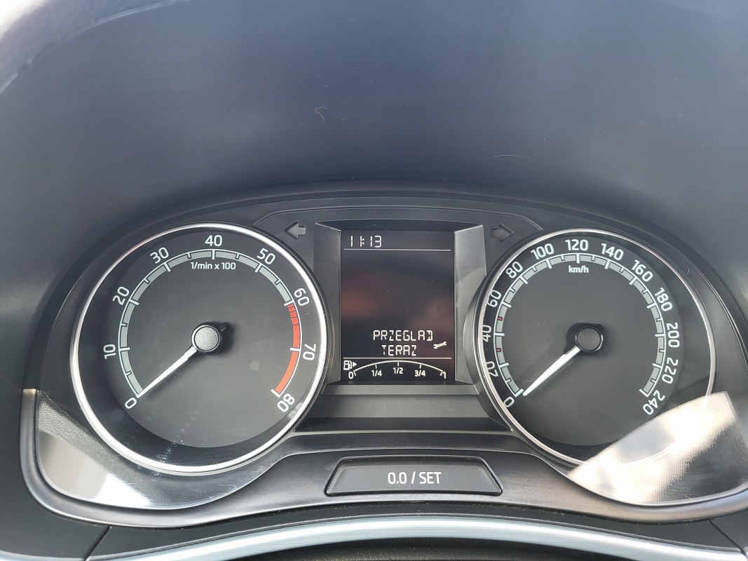 Voiture à hayon SKODA FABIA HATCHBACK: photos 14