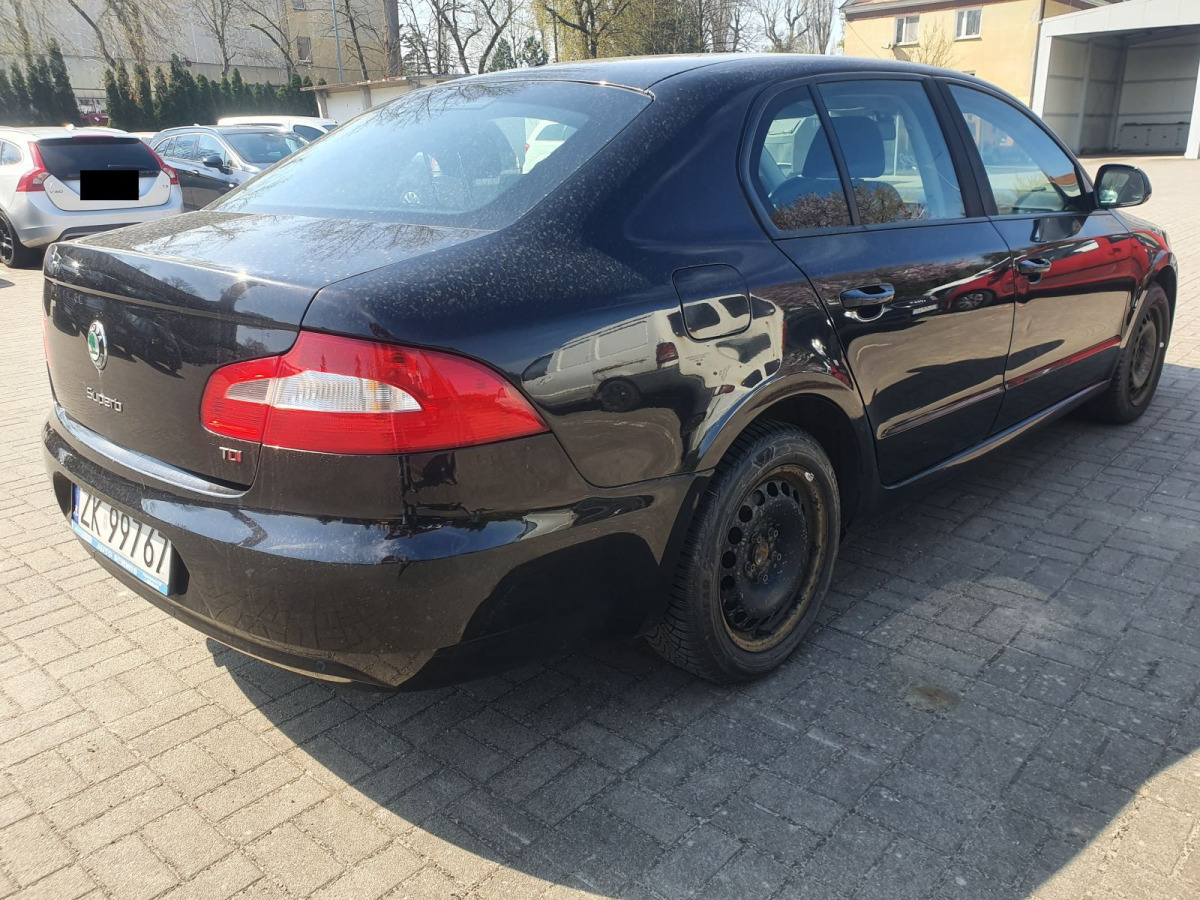 SKODA SUPERB SEDAN - Berline: photos 4 SKODA SUPERB SEDAN - Berline: photos 4
