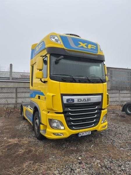 DAF XF CIĄGNIK SIODŁOWY - Tracteur routier: photos 1 DAF XF CIĄGNIK SIODŁOWY - Tracteur routier: photos 1