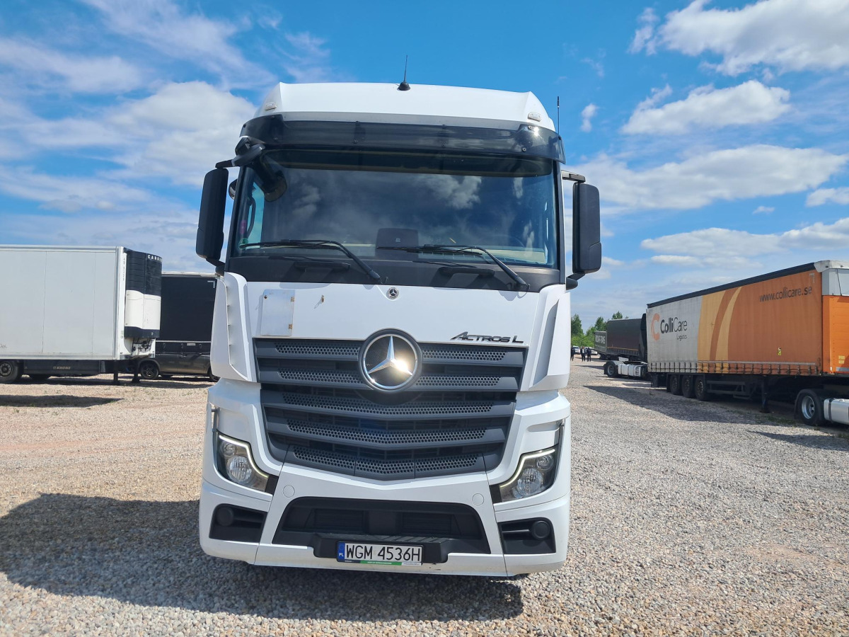 MERCEDES BENZ ACTROS CIĄGNIK SIODŁOWY - Tracteur routier: photos 3 MERCEDES BENZ ACTROS CIĄGNIK SIODŁOWY - Tracteur routier: photos 3