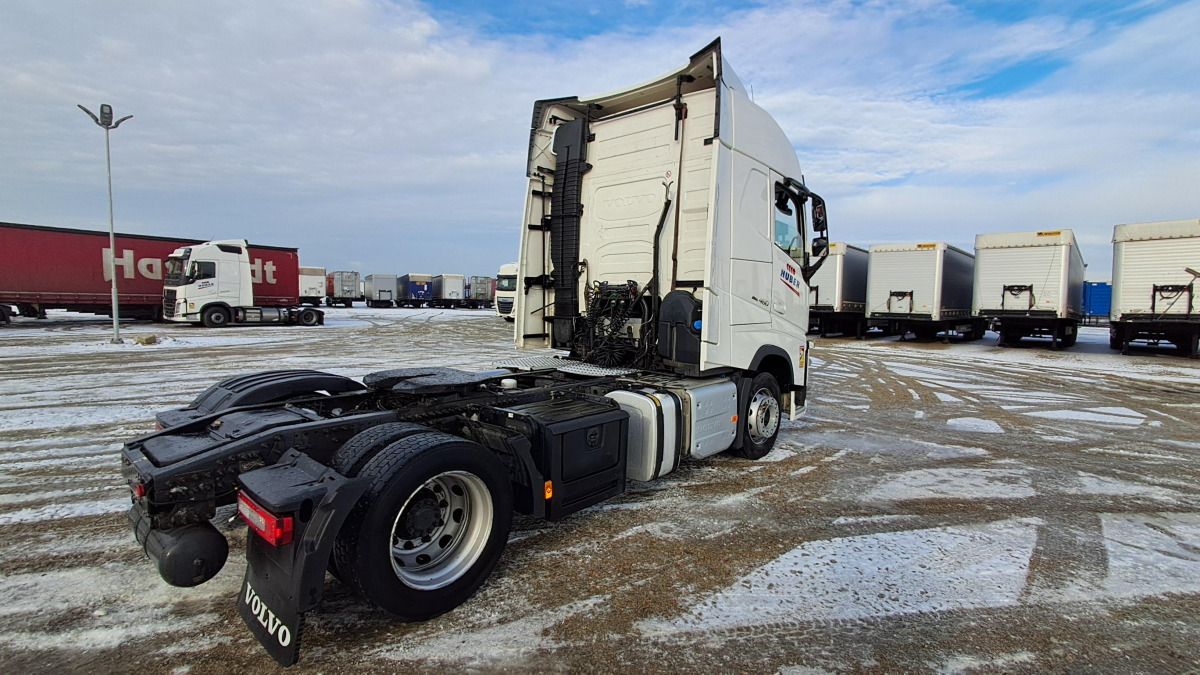 VOLVO FH 460 CIĄGNIK SIODŁOWY - Tracteur routier: photos 5 VOLVO FH 460 CIĄGNIK SIODŁOWY - Tracteur routier: photos 5
