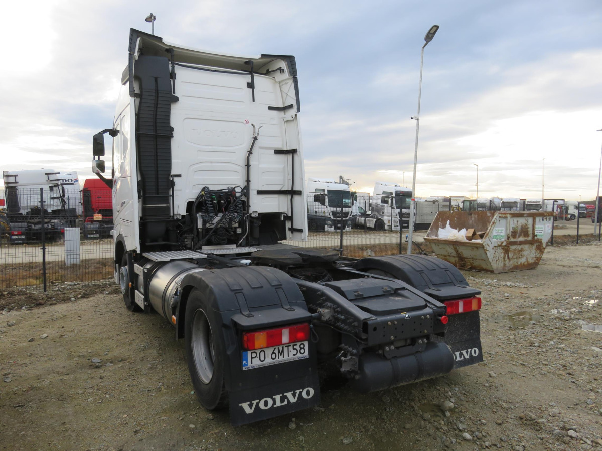 VOLVO FH 460 CIĄGNIK SIODŁOWY - Tracteur routier: photos 3 VOLVO FH 460 CIĄGNIK SIODŁOWY - Tracteur routier: photos 3