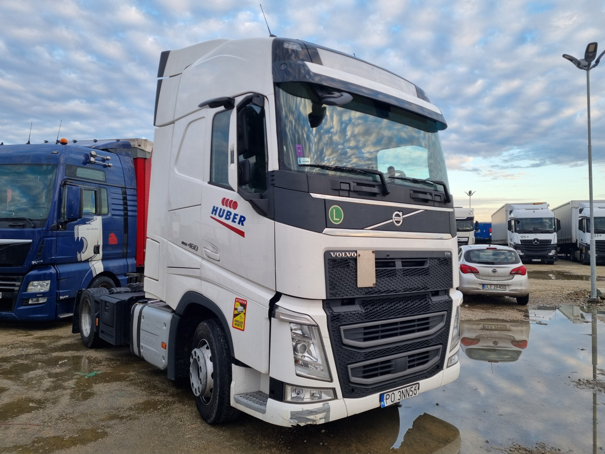 VOLVO FH 460 CIĄGNIK SIODŁOWY - Tracteur routier: photos 1 VOLVO FH 460 CIĄGNIK SIODŁOWY - Tracteur routier: photos 1